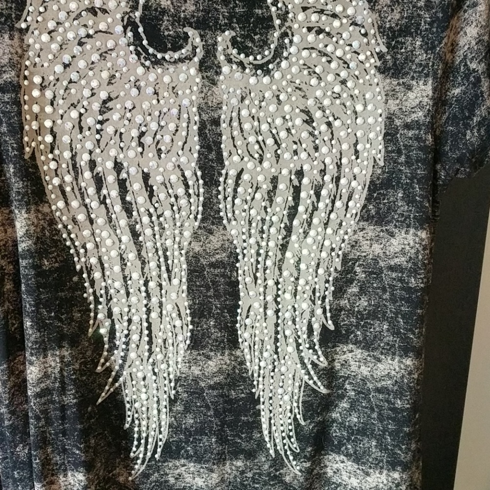 Vocal shirt  black and tan/beige v neck